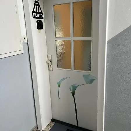 Pluto 公寓
